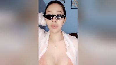 Di - Asian Milf In Kamu Mau Ga Digoyang Kaya Gini Sampe Crot Di Dalem Memek Aku - desi-porntube.com - India