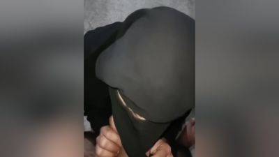 Unhappyball - Misbah Hijab Girl Ny Di Mere Husband Ko Blowjob - desi-porntube.com - India