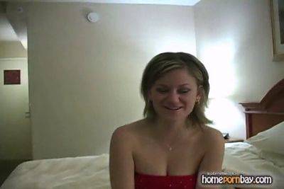 Alex - Alex Devine is a naughty amateur GF in a hot home porn video - sexu.com