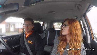 Threesome Ffm Fuck In Car - upornia.com