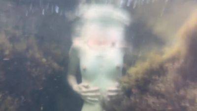 The Sea Nymph From Your Dreams Masturbate Her Pussy Underwater - hotmovs.com