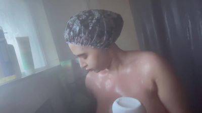 Bbw Taking A Shower - hclips.com