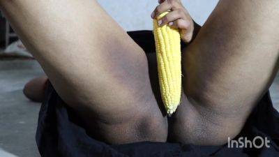 Stepmom Plays With Corn When She Horny - desi-porntube.com