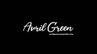 avril green solo masturbation on my couch xxx video - drtuber.com