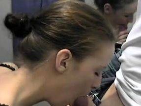 Amateur 19 Year Old Blow Job In Changing Room - drtuber.com