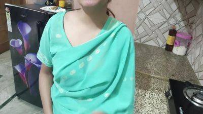 Gav Ki Ladaki Ko Kitchen Me Lekar Choda Gavar Ladake Ne Hindi Clear Voice - desi-porntube.com