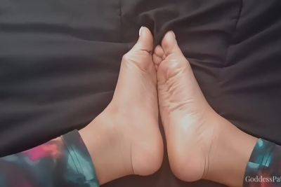 Dose Of My Sexy Feet - hclips.com
