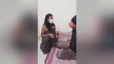 Tamil Girl Fucked And Gives Blowjob To Headsets Must.tamil Kalla Kadhal Story Video With Tamil Boy - desi-porntube.com