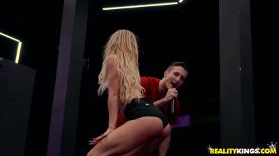 Spring Break Night Club - RealityKings with Brick Danger, Aspen Celeste - hotmovs.com