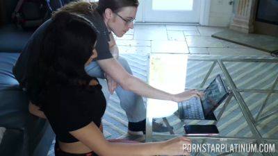 PORNSTAR PLATINUM Hot Violet Myers Rubs Pussy Before Hot Sex - txxx.com