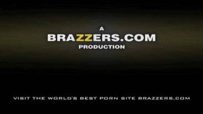 Fast Boob Joint With Johnny Sins, Kagney Linn Karter - Brazzers - hotmovs.com