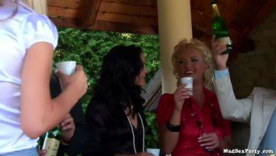 Blonde Lara's Cum-Filled Encounter in the Gazebo (Part 1) - veryfreeporn.com