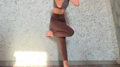 Desperation Pee Brown Leggings Two Cameras - hclips.com