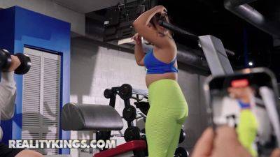 Chris Diamond - Curvy Tomie Tang seduces Chris at the gym & gets her leggings ripped off - sexu.com