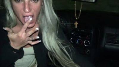 Blowjob in the car in a public parking lot - drtuber.com - Germany