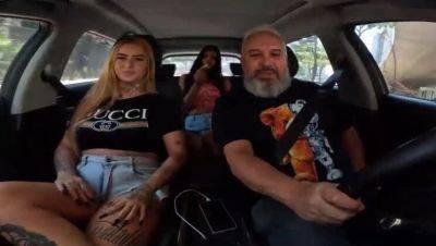 Tatted Blonde Babe Luxx Performs Blowjob in Car During Rush Hour - veryfreeporn.com - Brazil