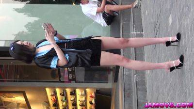 Chinese Girl Caught on the Street - hclips.com - China