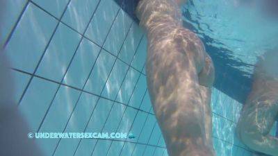 Nipples Under Water In The Sunlight Always Make Me So Horny - hclips.com