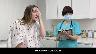 Everly Haze Needs Doctors Help With Back Pain - videomanysex.com