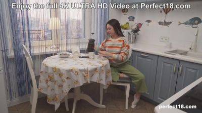 Perfect18 Morning Masturbation Routine with Kennia Lex - hotmovs.com