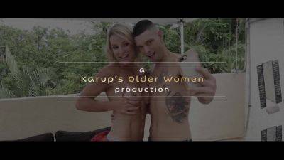 Melany Mendes - Karups - hotmovs.com