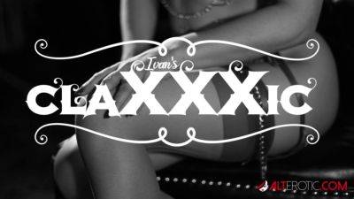 Black Ebony - Luna Luxxx's Classic Scene: teasing in black and white - sexu.com