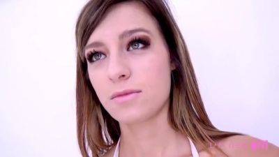 L A And La New Girl - Avery Modeling Audition - hclips.com