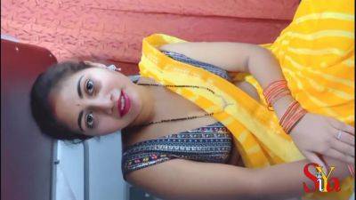 Indian Siya Bhabhi Honeymoon In Train With Strange Passenger - desi-porntube.com - India