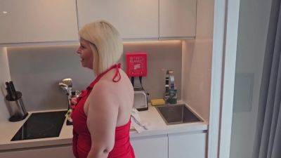 Stepdaughters Kitchen Confession With Skyler Squirt - hotmovs.com