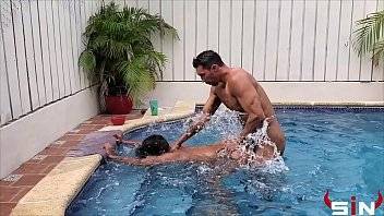 Water Logged - xvideos.com