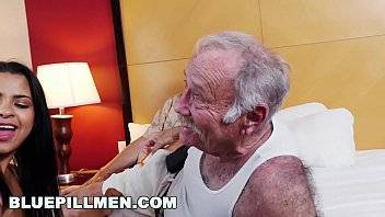 BLUE PILL MEN - Geriatric Friends Having Loads Of Fun With Sexy Latina Nikki Kay - xvideos.com