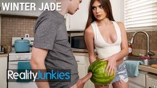 Winter Jade - Reality Junkies - Kinky Step sister Winter Jade walks in on Step bro and his Huge Cock - pornhub.com