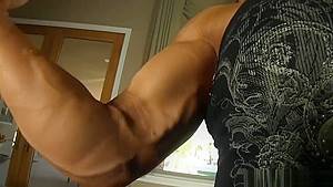 Beefy Milf Shows Us Her Muscles Then Her Big Clit - hdzog.com