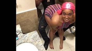 Fuck my wig off - xvideos.com