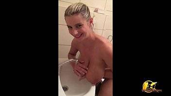 My Private video when I washed Boobs after shoot and Interview when packing - xvideos.com