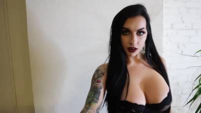 Tatted Vampire Dildo BJ - upornia.com