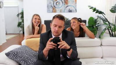 Energized dolls are intrigued by their step father - xbabe.com