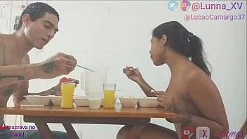 Video Completo e totalmente FREE - Casal Lucão e Lunna Vaz em - Comemorando o emprego novo - xvideos.com - Brazil