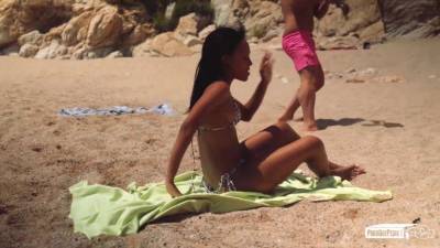 Elite porno VAULT -Portuguese babe Noe Milk in beach allurement and Xxx tutorial - sexu.com - Portugal