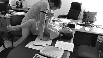 The boss fucks his tiny secretary on the office table and films it on hidden camera - xvideos.com