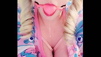babygwitter drools on her ball gag - xvideos.com