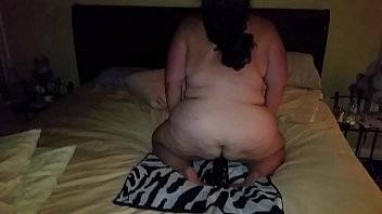 Big butt bbw taking it deep - xvideos.com