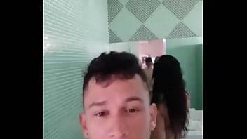 Mamou gostoso na pika do novinho - xvideos.com