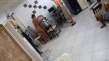 O que as mulheres fazem meia hora antes da gente chegar do trabalho - xvideos.com